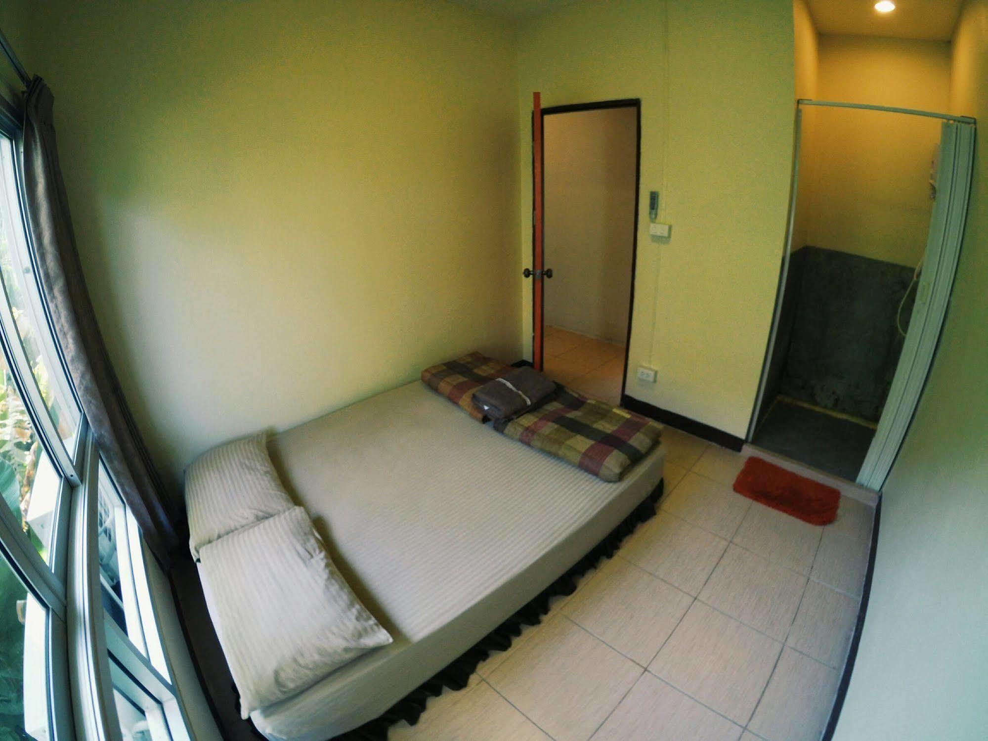 Lakeland Homestay Csiangmaj Kültér fotó